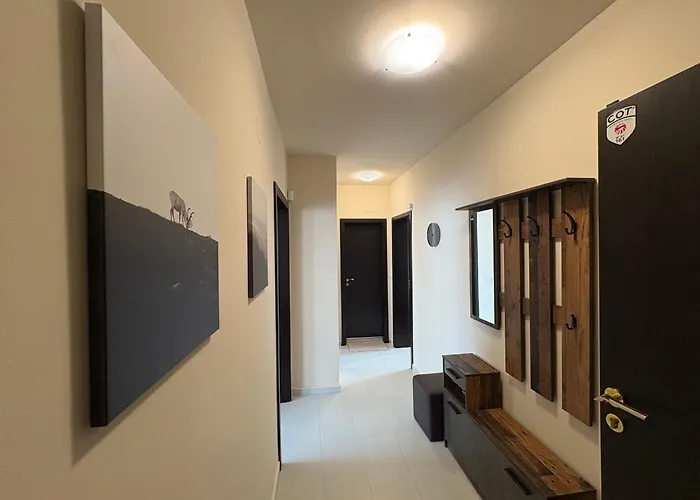 アパート Apart-tundzha 6 *